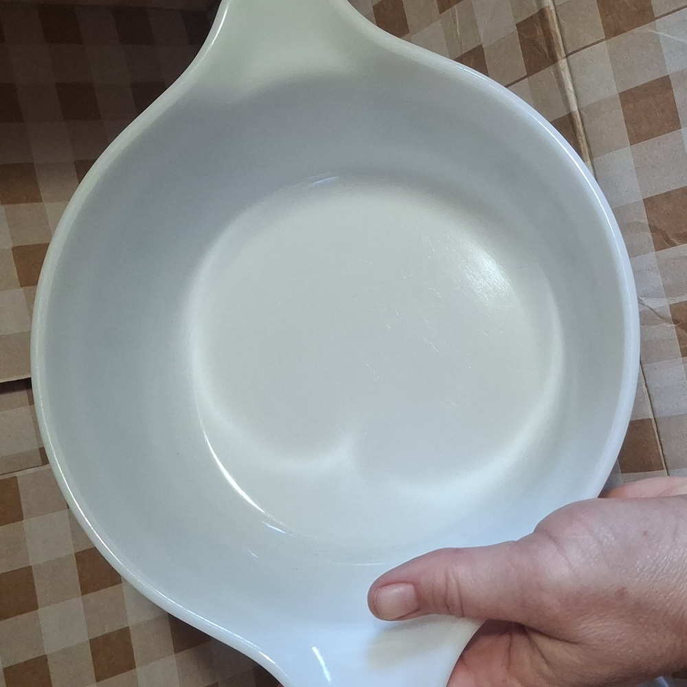 Vintage Pyrex 2Q Floral Patterned Mixing Bowl - Picture 3 of 4